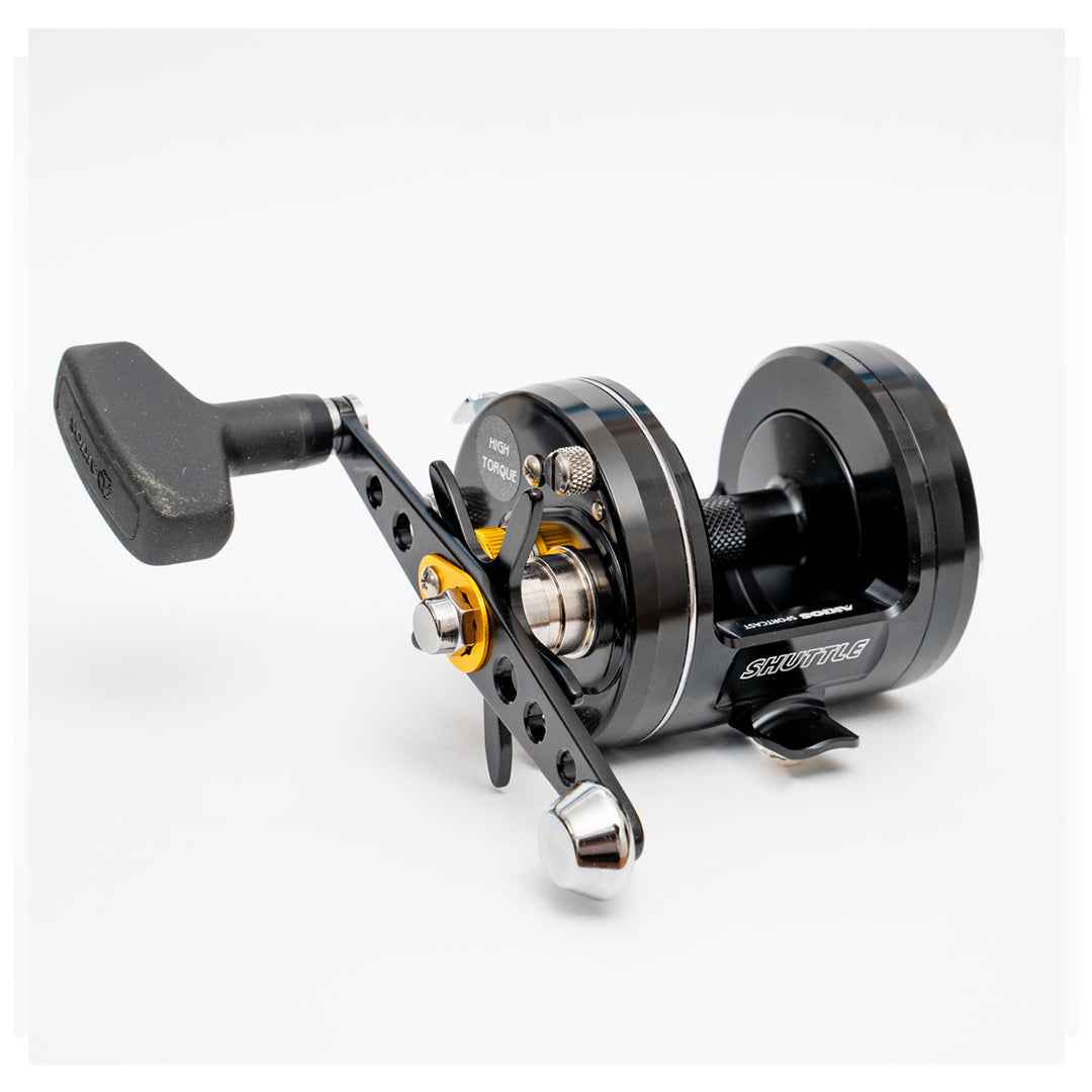 Akios STR Kuro 666 Shuttle Overhead Surf Reel