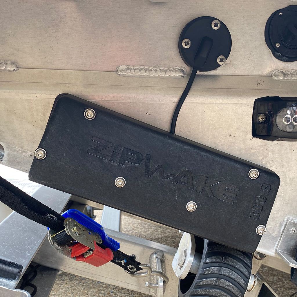 Zipwake KB300-S Trim Tab on Surtees 610