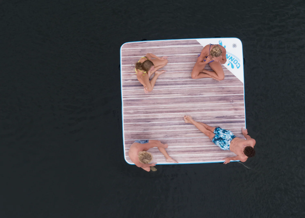 Connelly Party Cove Dock Deluxe - Lure Me - Online Fishing Tackle