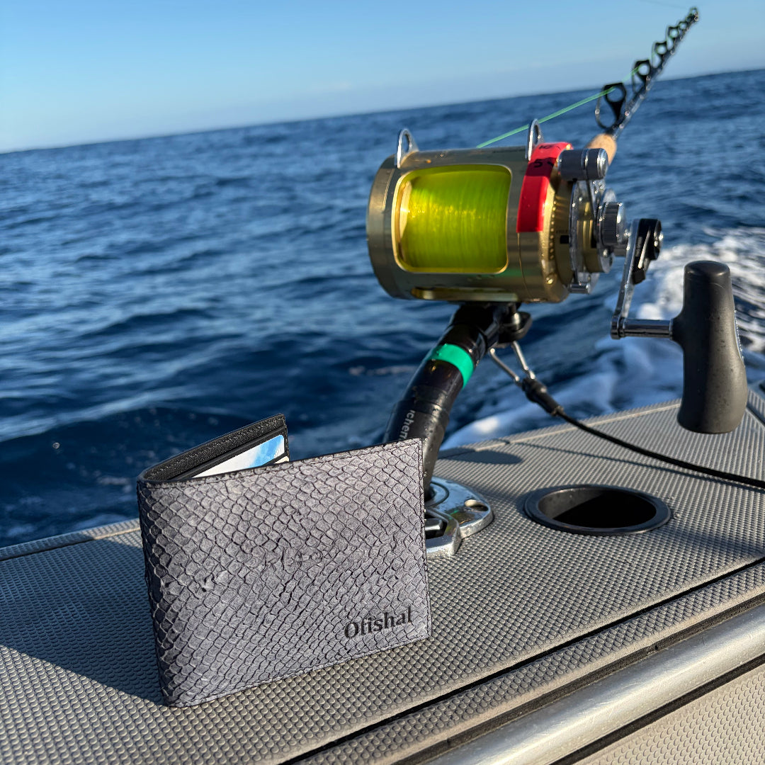 Fish Leather Bifold Wallet – Premium Fishing Gift