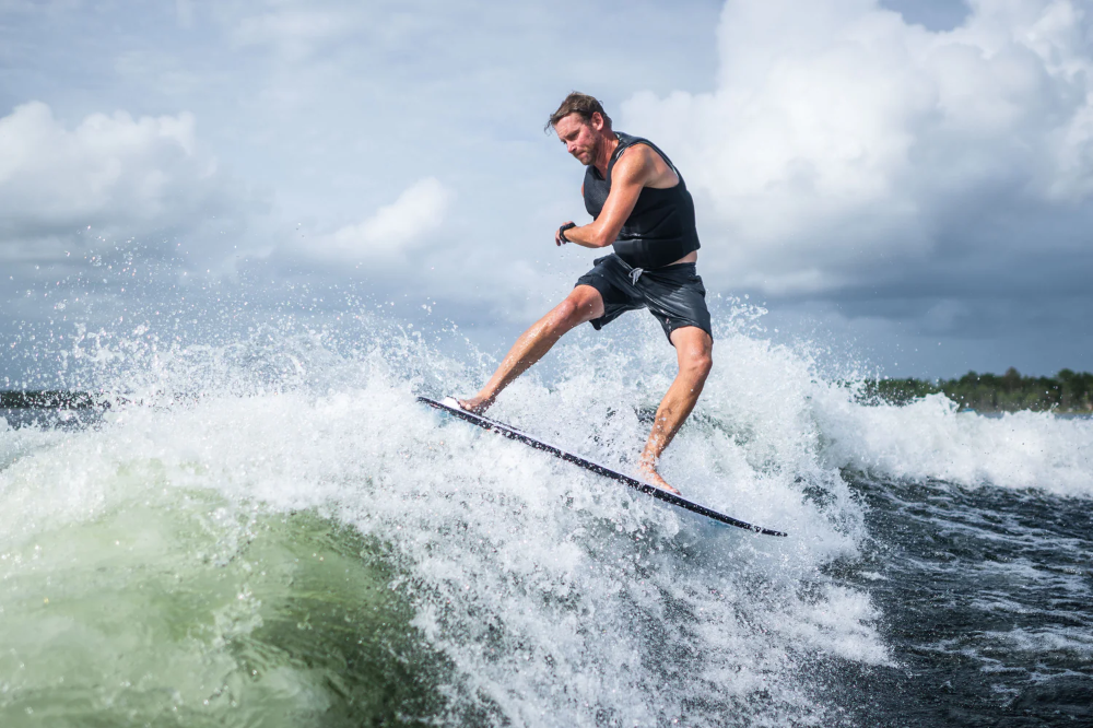 Connelly ONO Wakesurf Board - Lure Me - Online Fishing Tackle