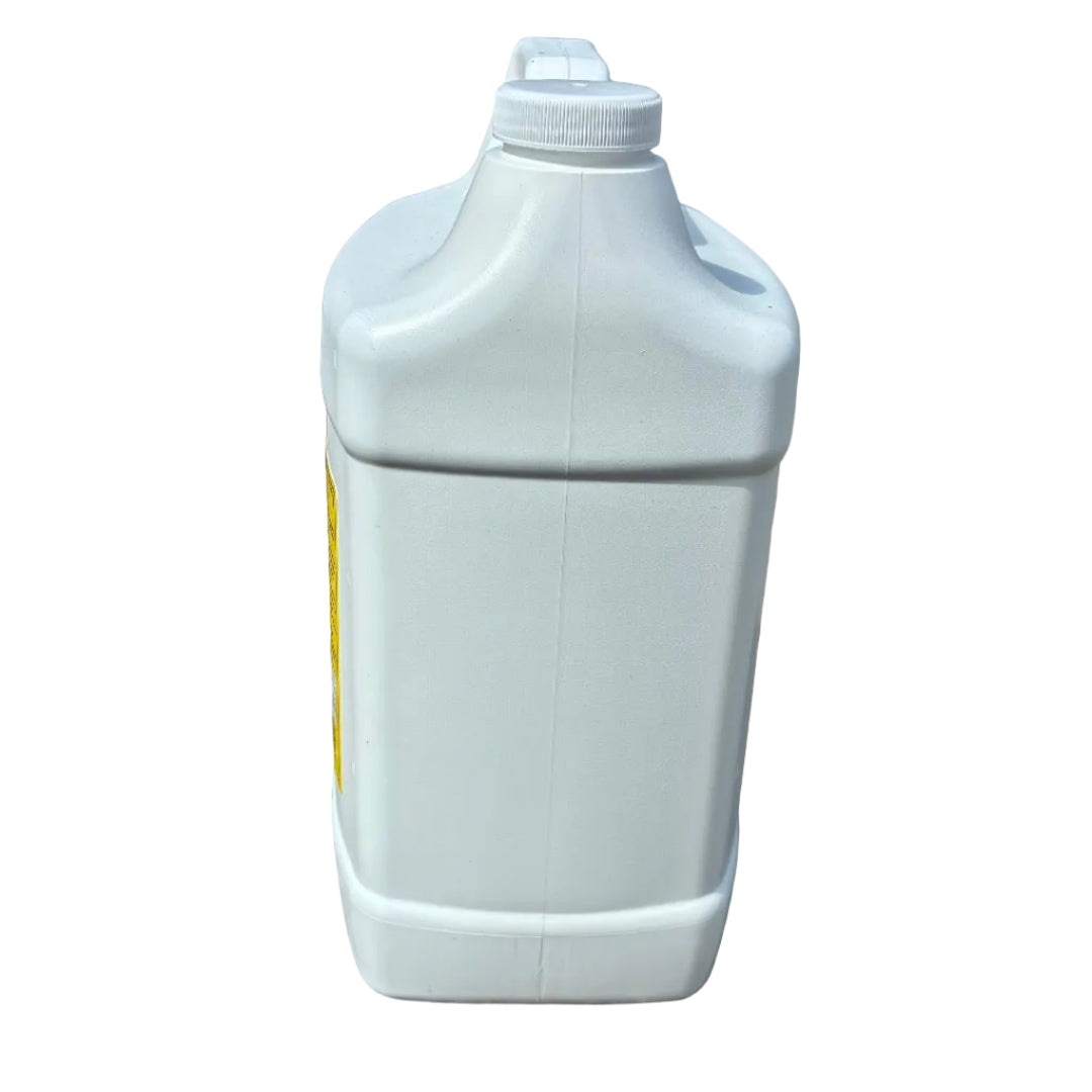 Salt Away marine salt removal concentrate for engine flushing