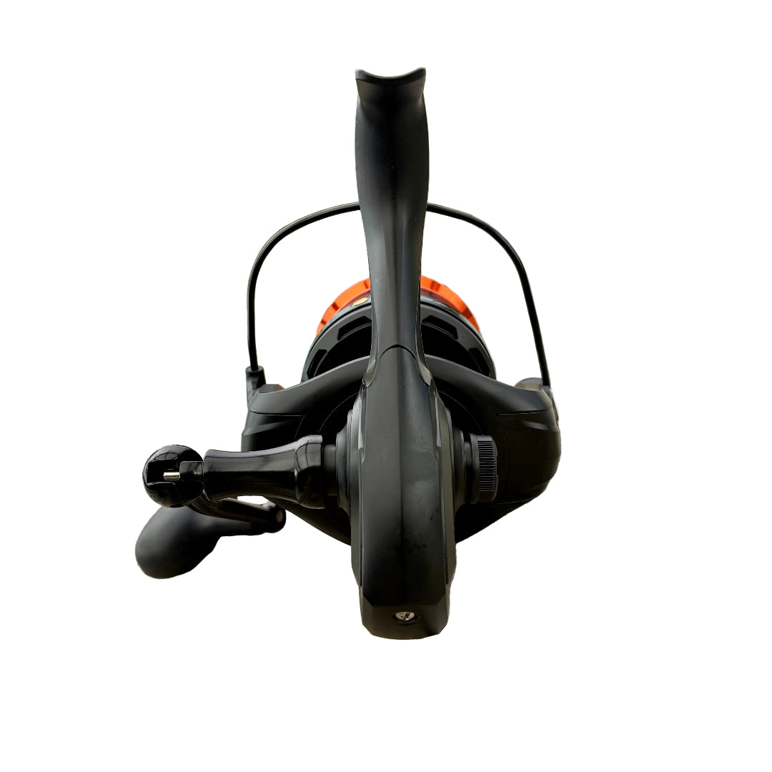 akios krave kx8 surfcasting reel rear view