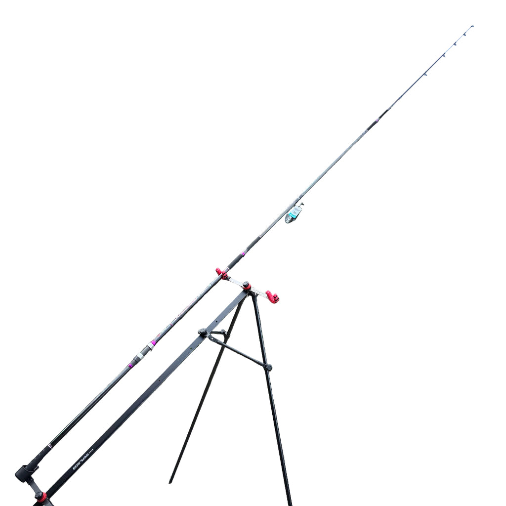 akios kyori st420 twin tip surf rod on akios sealegs tripod rod holder