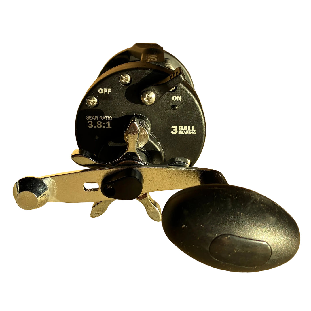 Kilwell XP3000 3BB level wind reel close up comfortable grip handle
