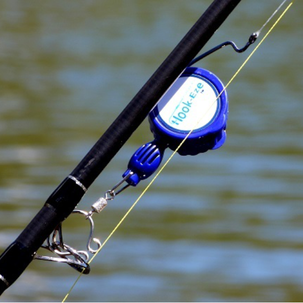 Large Hook Eze Fishing Knot Tying Tool - Reef and Blue Water Twin Pack in Blue - LURE ME - Online Fishing Tackle.