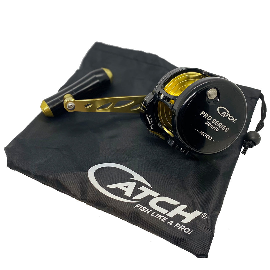 Catch Pro Series Jigging JGX7000 Fishing Reel and bag